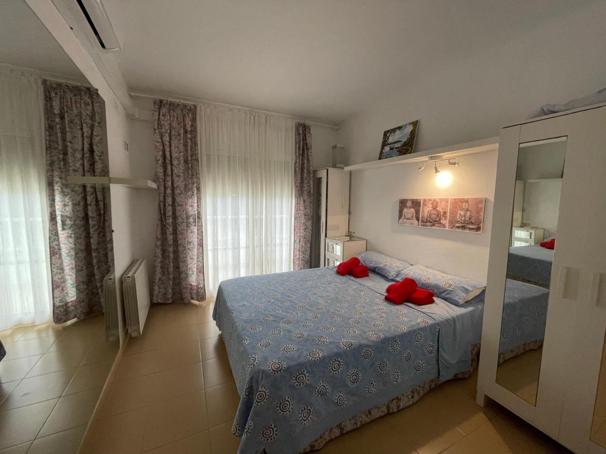Апартаменти Romantico Piso De La Playa Fenals Льорет-де-Мар Екстер'єр фото